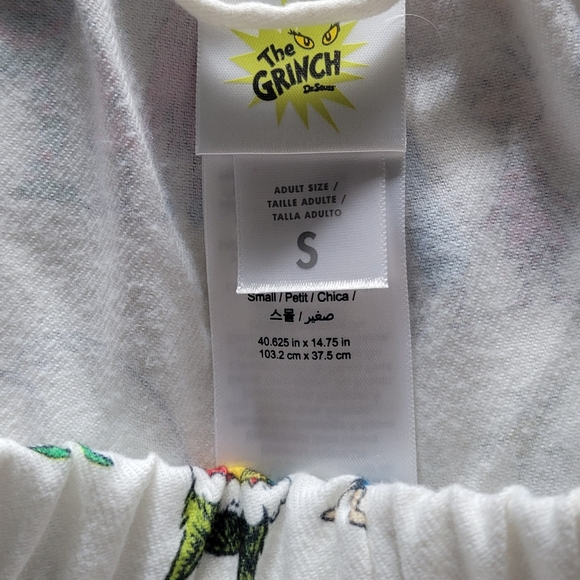 Pottery Barn Grinch adult pajama set size small - Picture 5 of 10